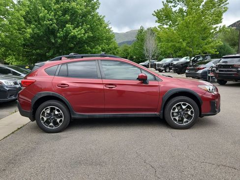 Used 2019 Subaru Crosstrek 2.0i Premium AWD/4WD image 2