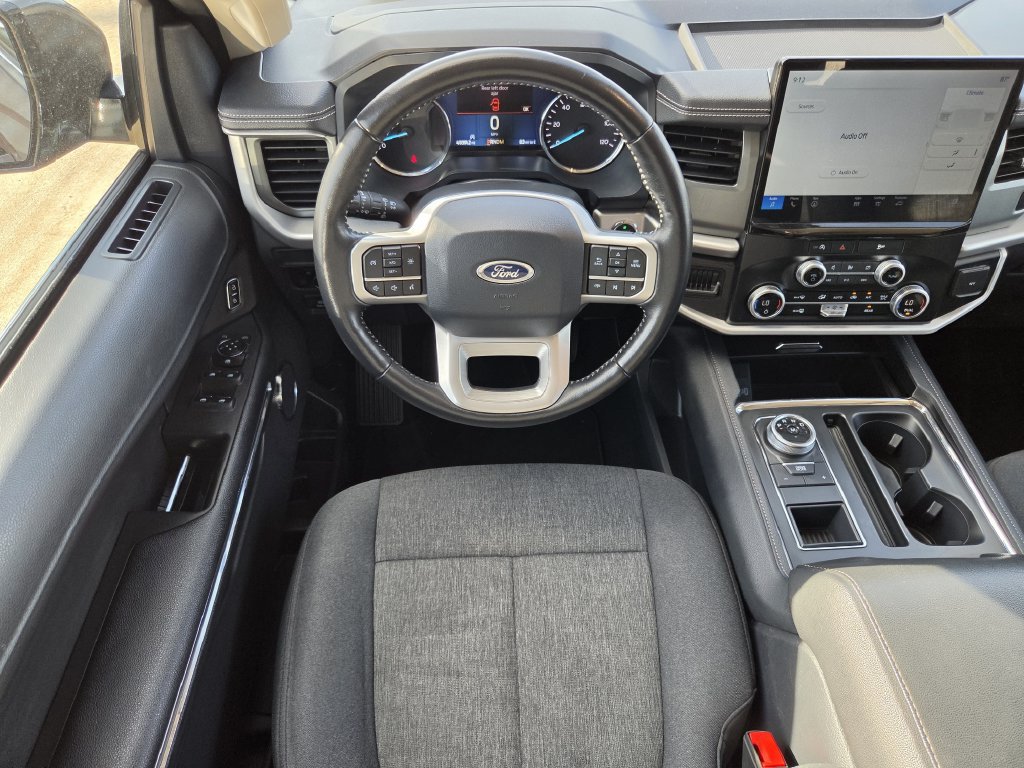 Used 2024 Ford Expedition XLT RWD image 13