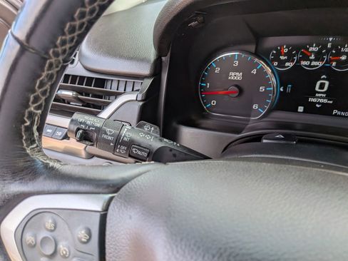 Used 2017 Chevrolet Suburban Premier image 65