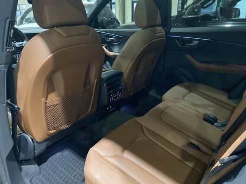 Used 2021 Audi Q8 Premium Plus image 5