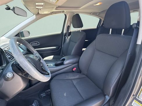 Used 2016 Honda HR-V EX image 9