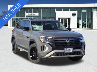 New 2025 Volkswagen Atlas Peak Edition SE