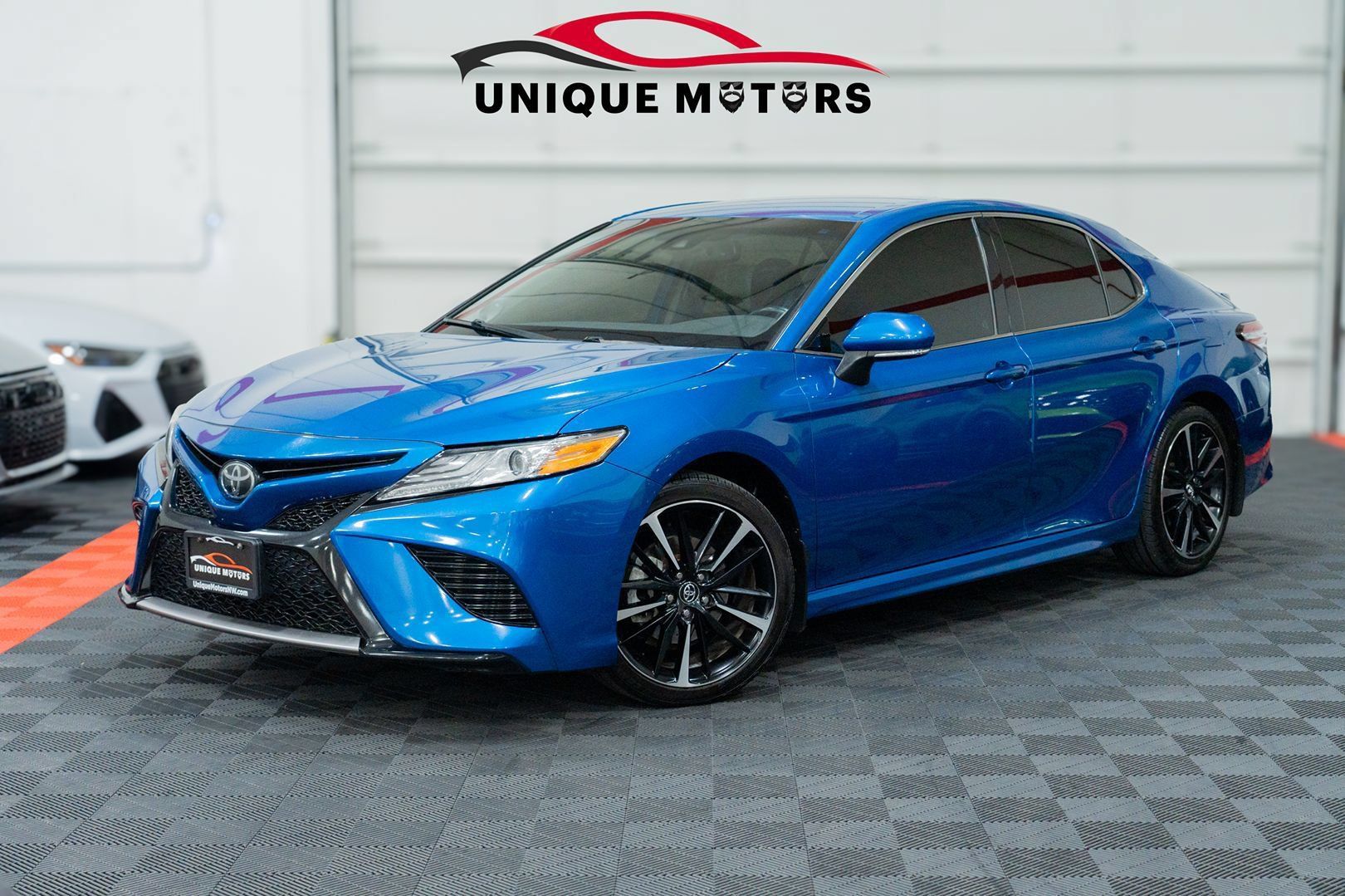 Used 2020 Toyota Camry XSE w/ Navigation Package FWD image 1