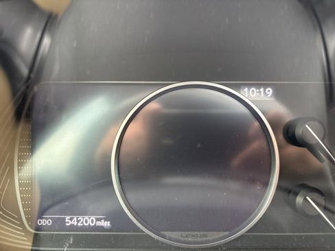 Used 2022 Lexus UX 250h w/ Premium Package image 11