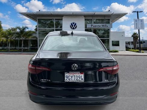 Used 2023 Volkswagen Jetta SE FWD image 5