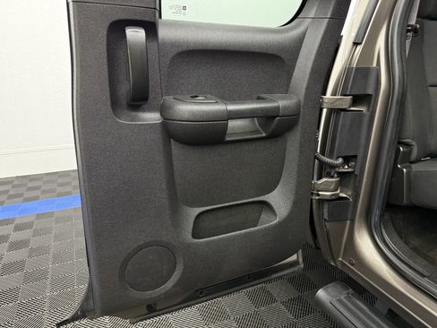 Used 2013 Chevrolet Silverado 2500 LT AWD/4WD image 9