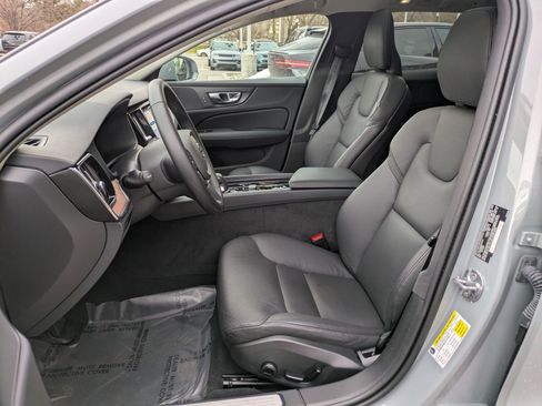 Certified 2025 Volvo V60 B5 Cross Country Plus image 26