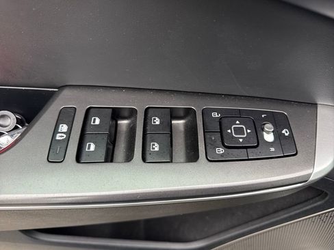 Used 2024 Kia EV6 Wind image 15