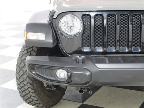 Used 2021 Jeep Wrangler Unlimited Sport image 28
