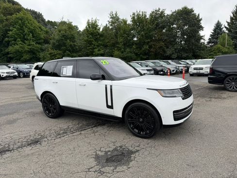 Used 2023 Land Rover Range Rover SE AWD/4WD image 8