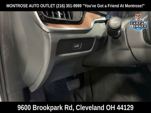 Used 2024 Volvo V60 B5 Cross Country Plus image 17