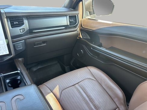 Used 2023 Ford Expedition Max King Ranch image 10