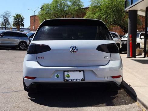 Used 2019 Volkswagen GTI SE w/ SE Experience Package image 11
