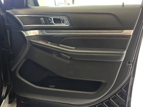 Used 2019 Ford Explorer Sport AWD/4WD image 6