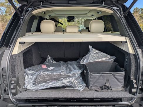 New 2026 Land Rover Range Rover SE AWD/4WD image 27