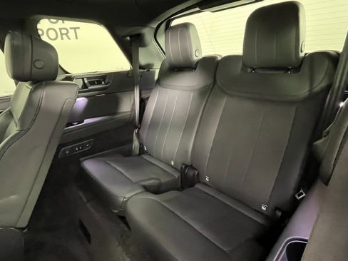 Used 2024 Land Rover Range Rover Long Wheelbase SE image 22