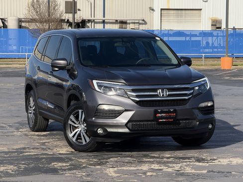 Used 2016 Honda Pilot EX image 3