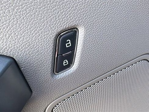 Certified 2019 Ford F150 XLT w/ Equipment Group 302A Luxury image 11