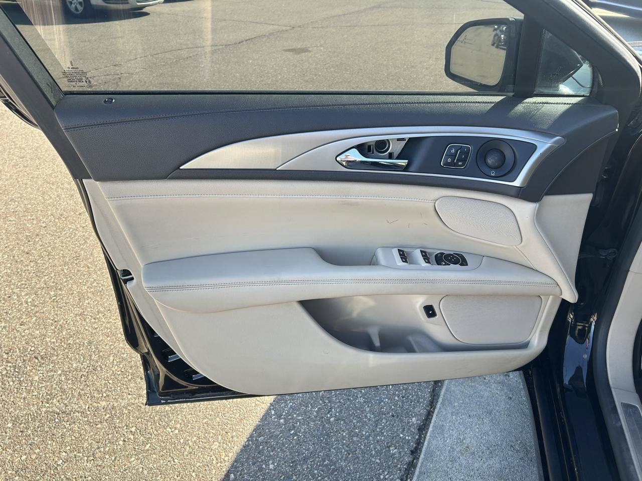 Used 2017 Lincoln MKZ Select w/ Select Plus Package FWD image 14