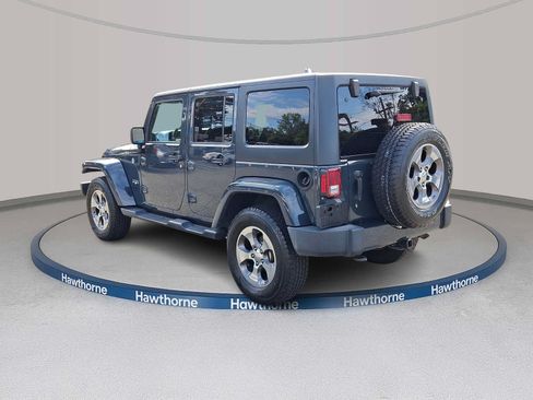 Used 2016 Jeep Wrangler Unlimited Sahara w/ Connectivity Group AWD/4WD image 4