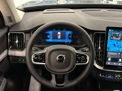 New 2026 Volvo XC90 T8 Ultra w/ Protection Package Premier AWD/4WD image 12