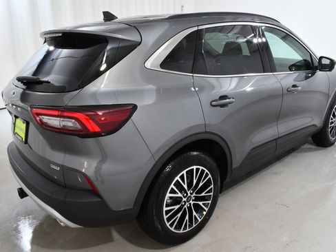 New 2025 Ford Escape SE w/ PHEV Premium Package image 11