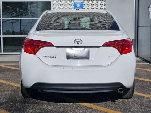 Used 2018 Toyota Corolla SE w/ SE Premium Package image 7