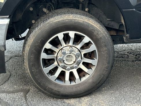 Used 2022 Ford F250 Lariat image 17