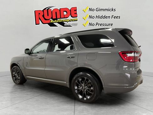 Used 2024 Dodge Durango SXT w/ SXT Blacktop Group AWD/4WD image 4
