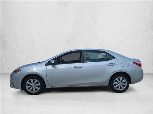 Used 2016 Toyota Corolla LE FWD image 5