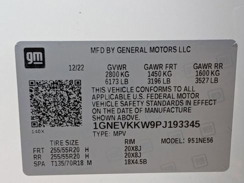 Used 2023 Chevrolet Traverse Premier image 32