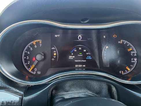 Used 2014 Jeep Grand Cherokee Limited image 23