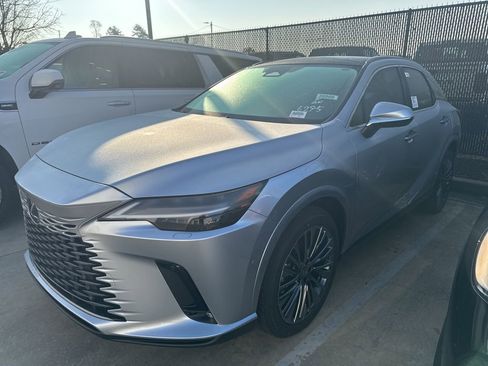 New 2026 Lexus RX 450h AWD image 3