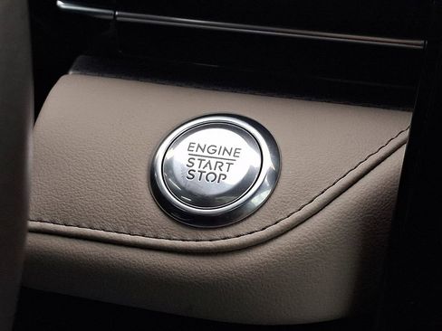 Certified 2024 Lincoln Nautilus Premier w/ Equipment Group 102A image 23