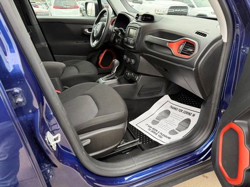 Used 2019 Jeep Renegade Sport AWD/4WD image 28