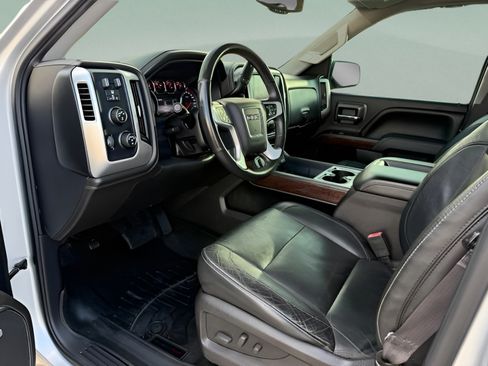 Used 2015 GMC Sierra 1500 SLT w/ SLT Crew Cab Value Package AWD/4WD image 9