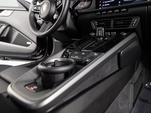 Certified 2025 Porsche 911 Carrera image 32