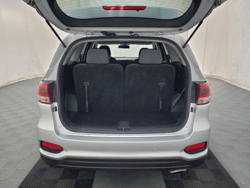 Used 2019 Kia Sorento S AWD/4WD image 29
