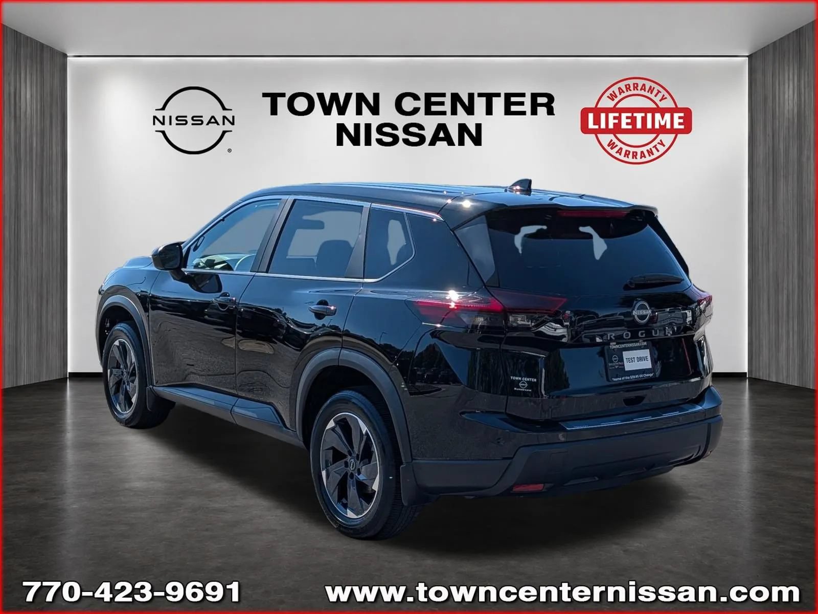 Used 2025 Nissan Rogue SV FWD image 5