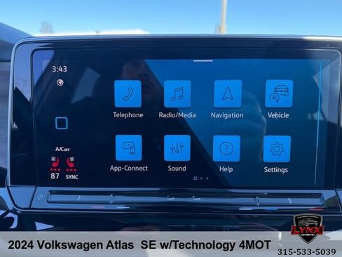 Used 2024 Volkswagen Atlas SE image 16