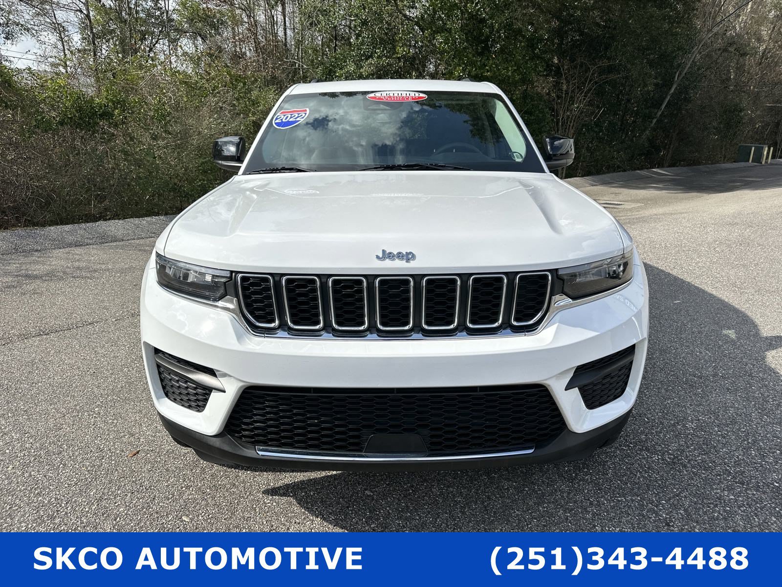 Used 2022 Jeep Grand Cherokee Laredo AWD/4WD image 8