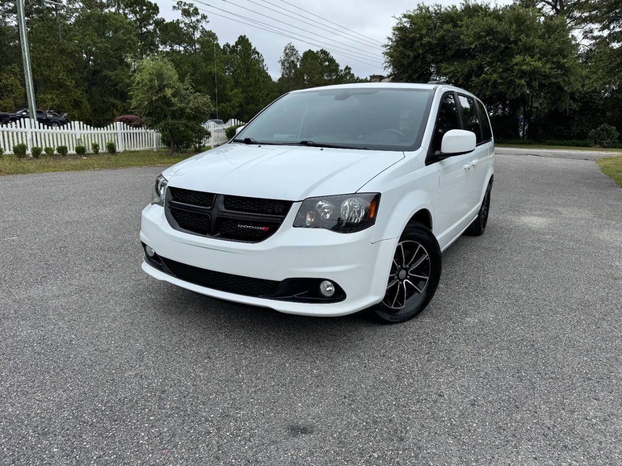 Used 2019 Dodge Grand Caravan SXT w/ Driver Convenience Group FWD image 30