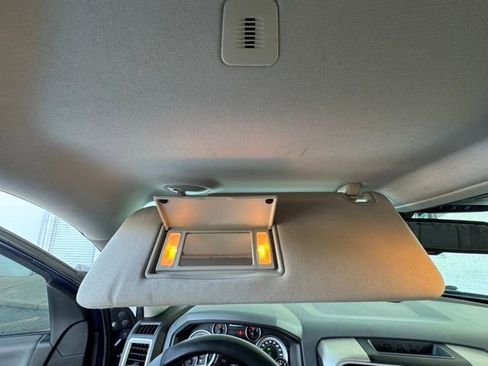 Used 2017 RAM 1500 Classic SLT w/ Luxury Group image 37