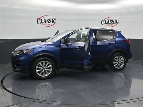 Used 2020 Nissan Rogue Sport SV w/ Technology Package image 32
