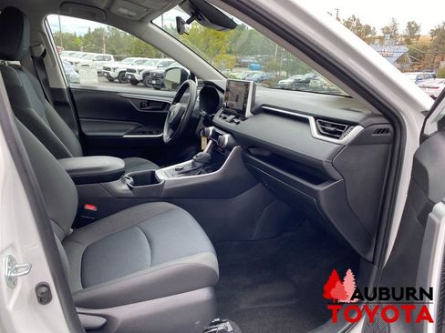 Used 2024 Toyota RAV4 LE AWD/4WD image 11