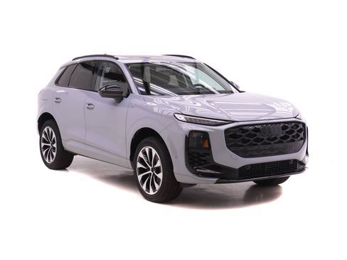 New 2026 Audi Q3 quattro 2.0T AWD/4WD image 2