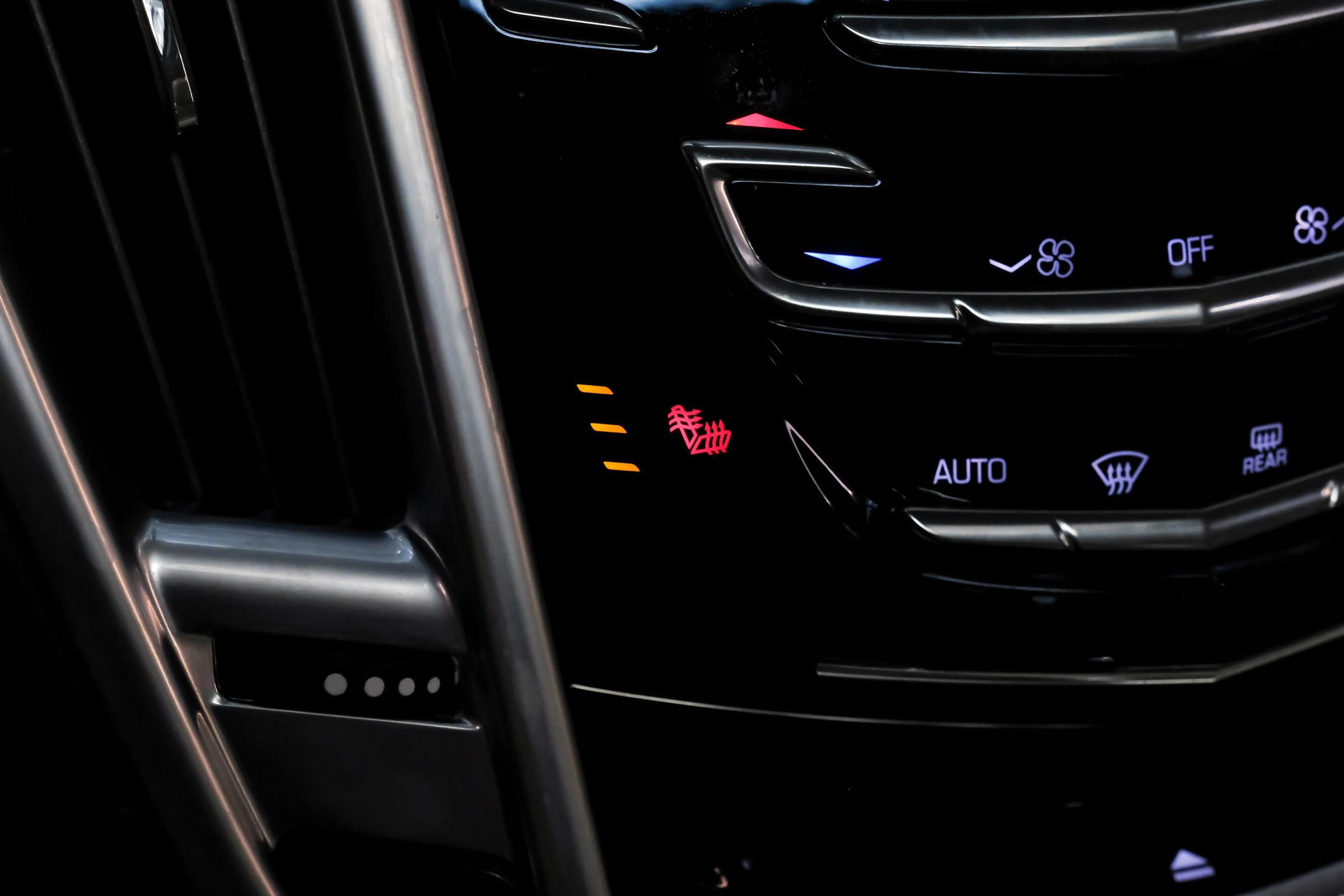 Used 2016 Cadillac SRX Luxury FWD image 26