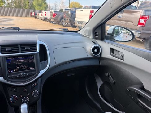 Used 2020 Chevrolet Sonic LT FWD image 19