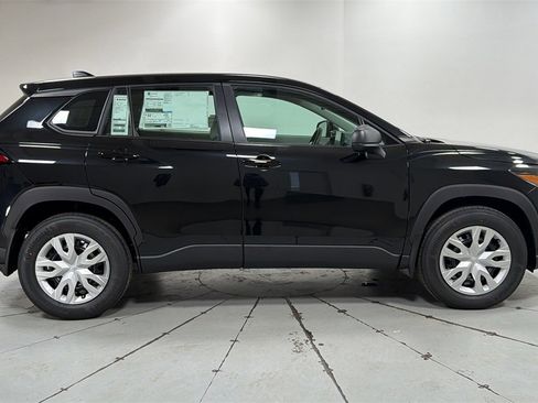 New 2026 Toyota Corolla Cross L image 6