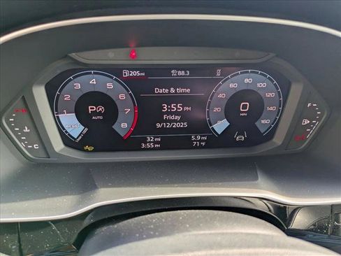 New 2025 Audi Q3 2.0T Premium image 10